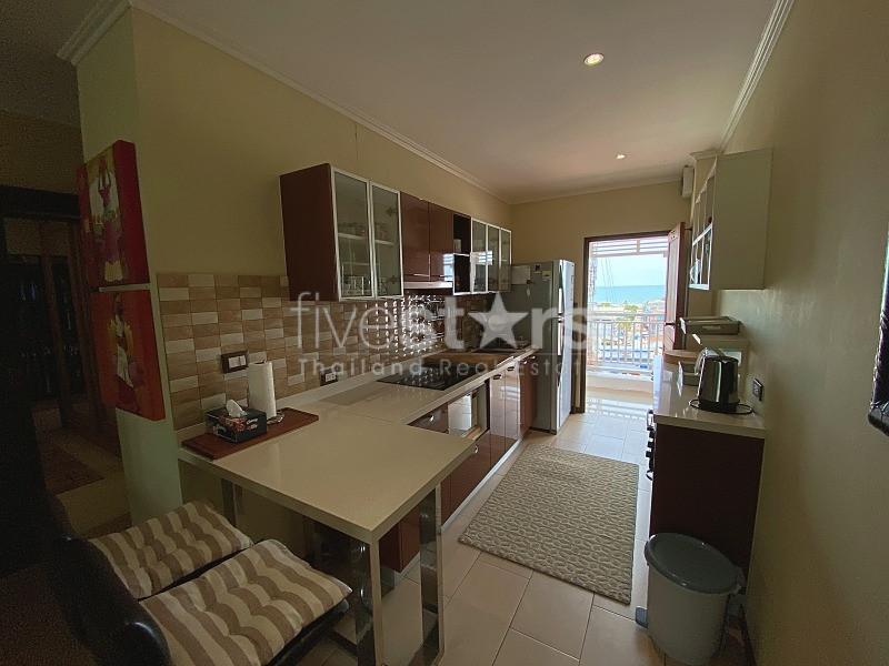 City Center 2 Bed 2 Bath Condo with Sea and Mountain Views at Baan Klang Condo, photo 7