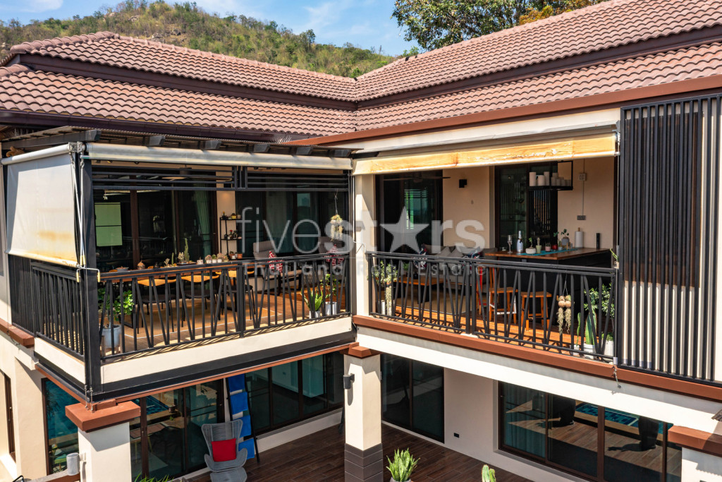 Stunning 5 Bedroom Pool Villa very Close to Central Hua Hin, photo 3
