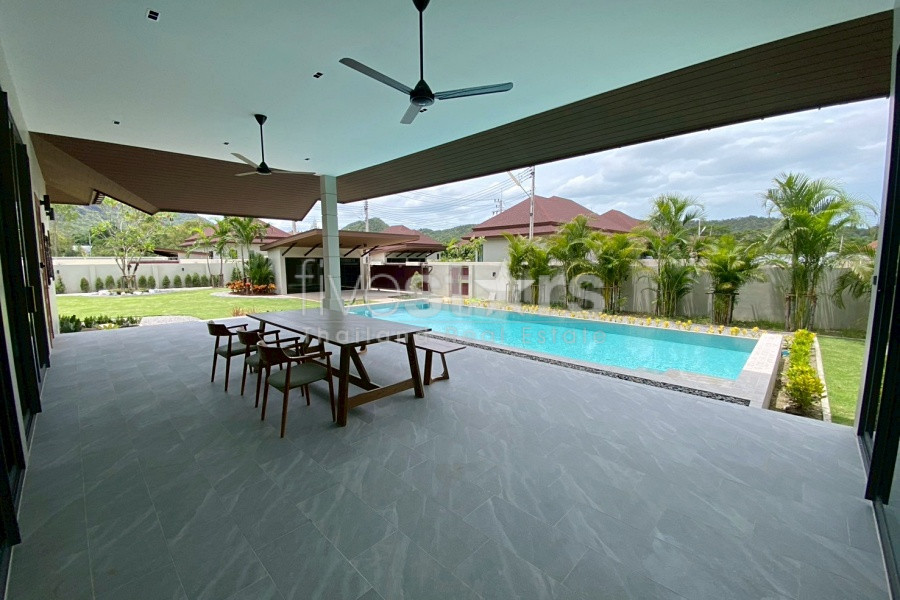Spacious 3-Bedroom Pool Villa For Sale Near Black Mountain Golf Course, photo 6