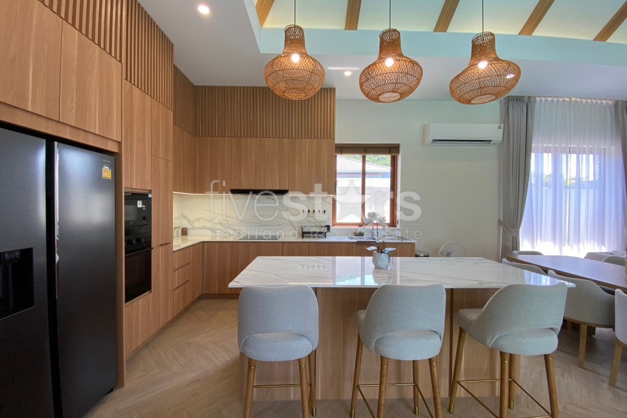 Modern 4-Bedroom Luxury Pool Villa For Sale or Rent in Hua Hin, photo 14