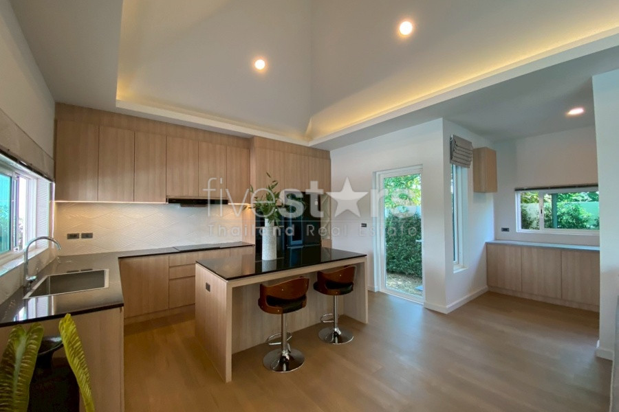 Modern European-Style 3-Bedroom Pool Villa for Sale in Central Hua Hin, photo 11