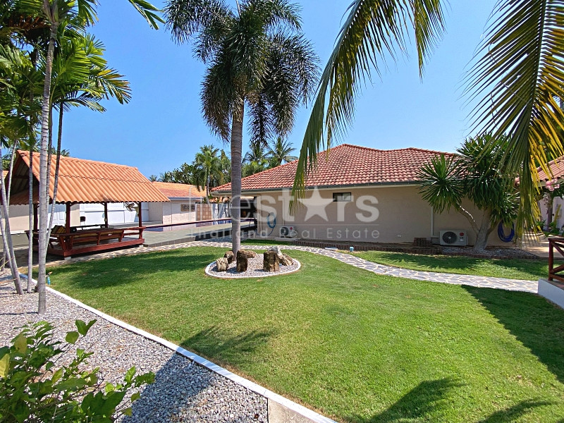 Spacious Pool Villa with Guest House, Pool Bar & Workshop – Fully Renovated on 1,020 SQM Land, photo 7