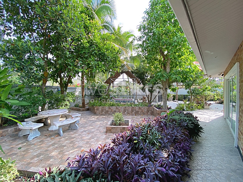 Coconut Gardens: 4 Bed, 4 Bath Private Pool Villa for Sale or Rent in Hin Lek Fai, Hua Hin, photo 11