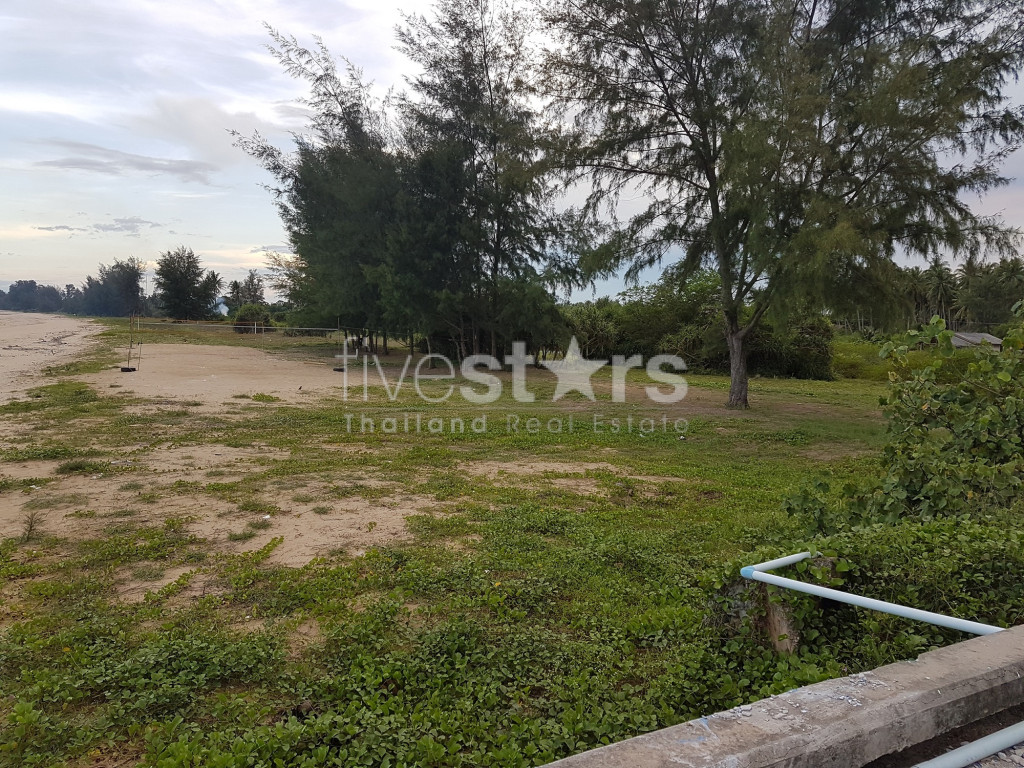 Absolute Beachfront Land in Prachuap Bang Saphan Noi, photo 3