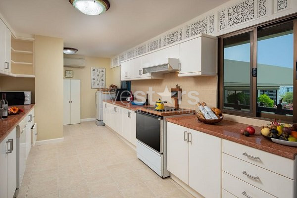 Absolute Beachfront 3 Bed Condo, photo 7