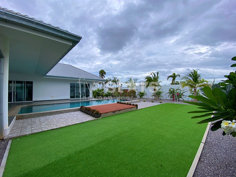 Mountain View 3 Bed 4 Bath Pool Villa For Sale in Paknampran, photo 6
