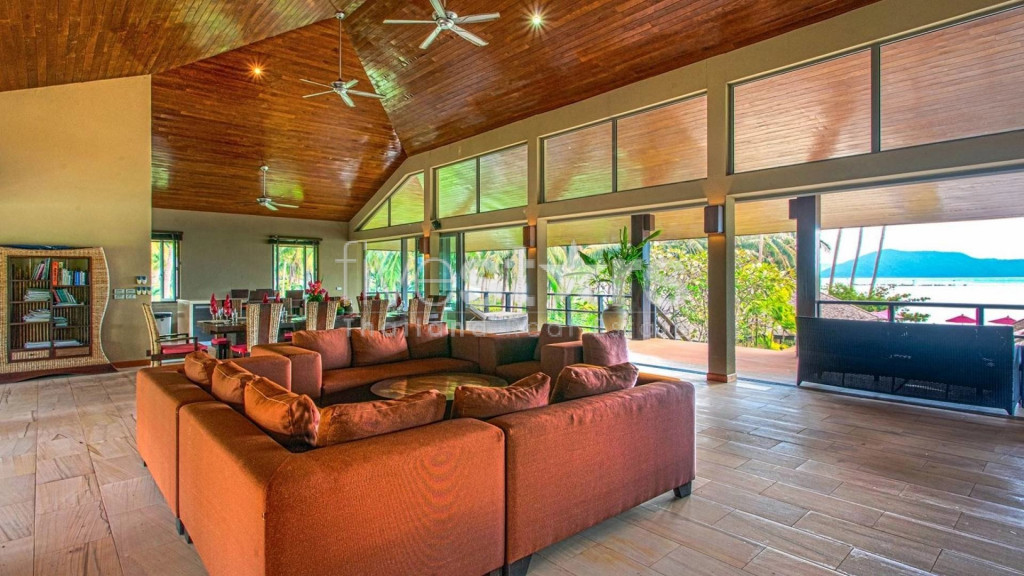 AMAZING SUNSET BEACHFRONT VILLA IN TALING NGAM, photo 13