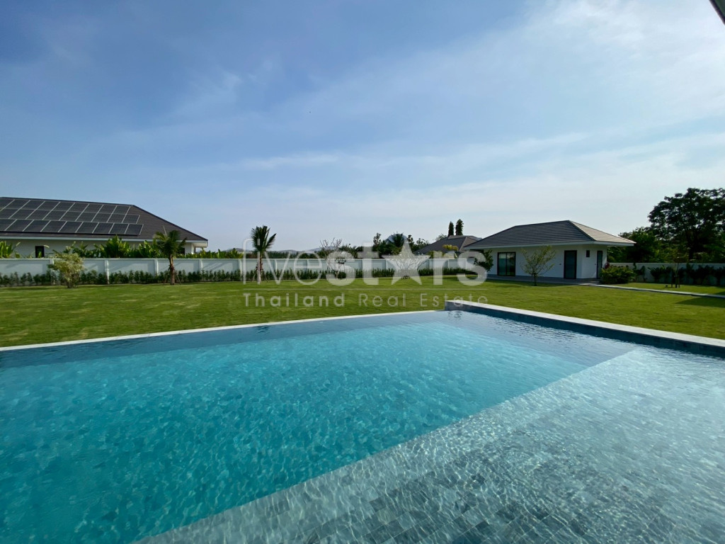 Luxury 5-Bedroom Pool Villa with Separate Guest House on 2,622 sqm Chanote Land – Soi 112 Area – THB 26,950,000, photo 4