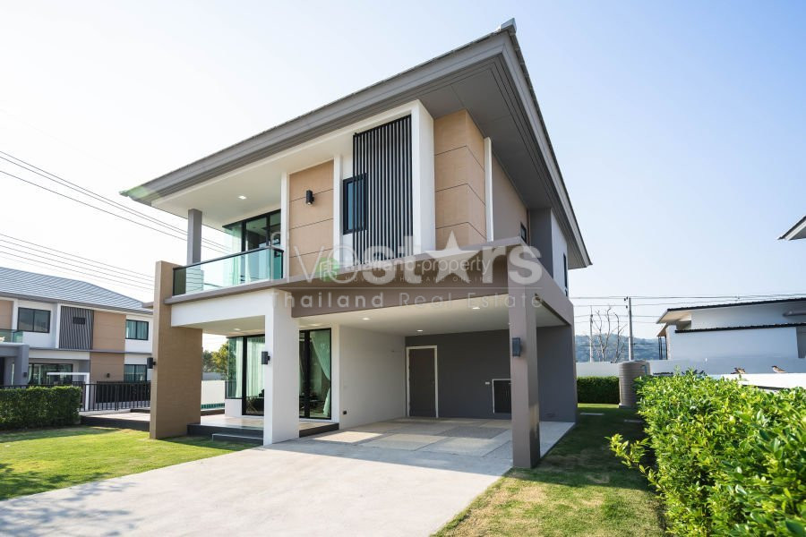 Modern Luxury 2 Storey House close to Town, photo 3