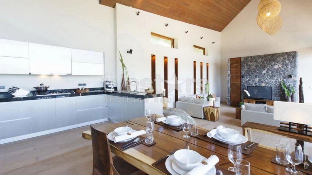 SUPERB BEACHFRONT VILLA IN LAMAI, photo 15