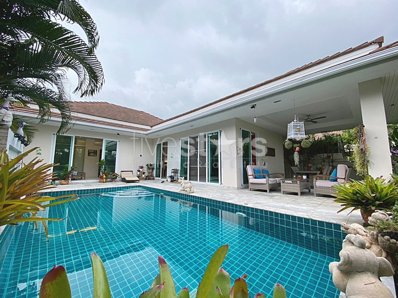 Lovely 3 Bed 2 Bath Pool Villa For Sale at Woodlands, photo 2