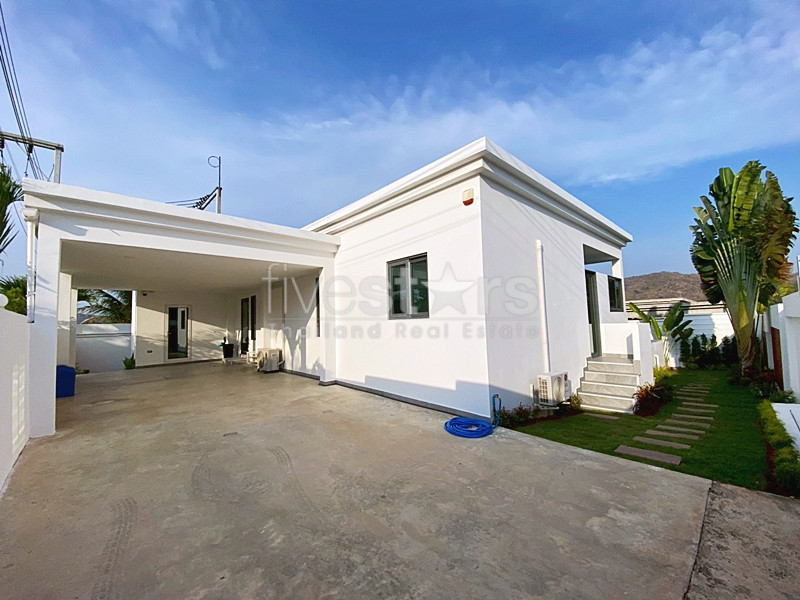 Modern Renovated 2-Bedroom Villa with Tropical Garden in Thap Tai, Hua Hin, photo 13