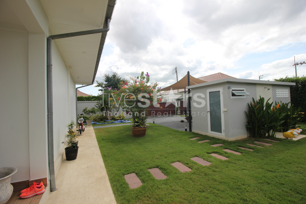 4 Bed Luxury Pool Villa on Large Plot, photo 11