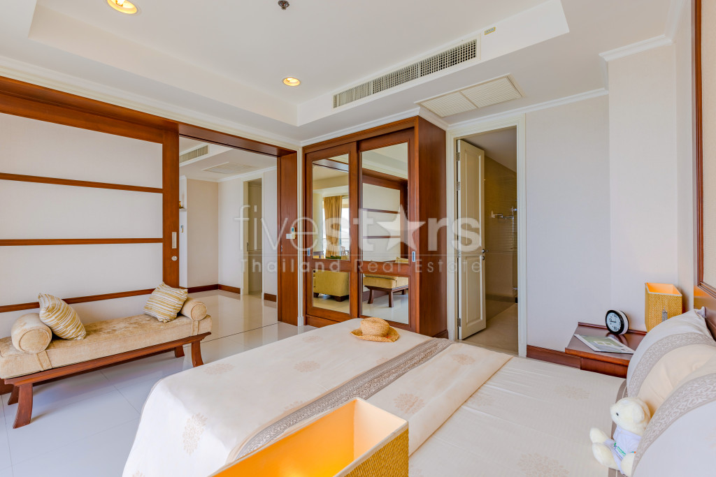 3 Bedroom With Pool View : Chaam Longbeach For Sale, photo 5