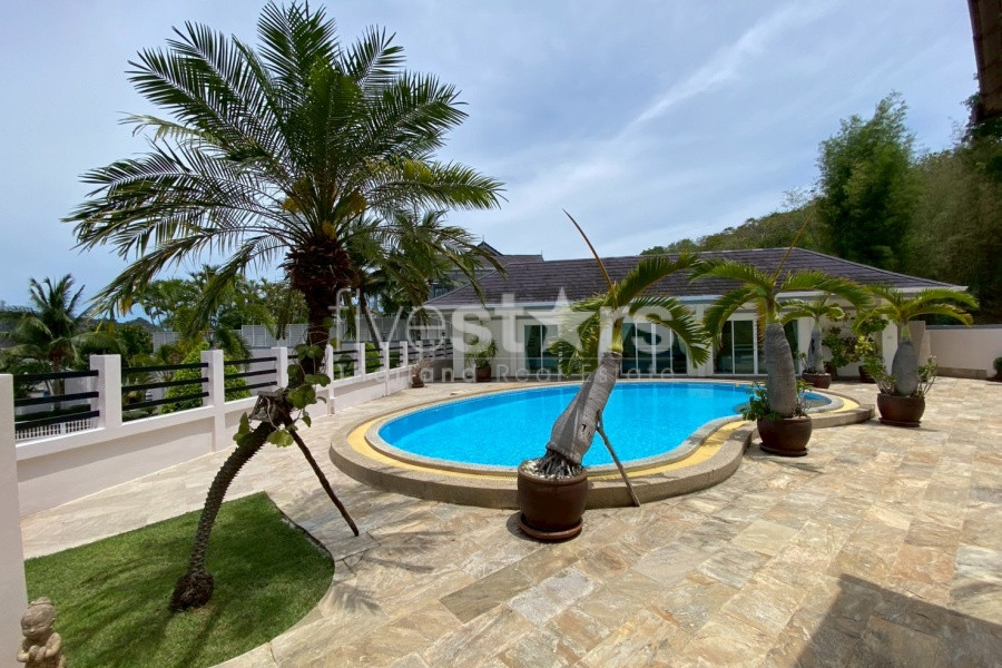 Spacious 6-Bedroom Villa in Khao Tao, Hua Hin – Private Pool, Guest House & Scenic Views, photo 3