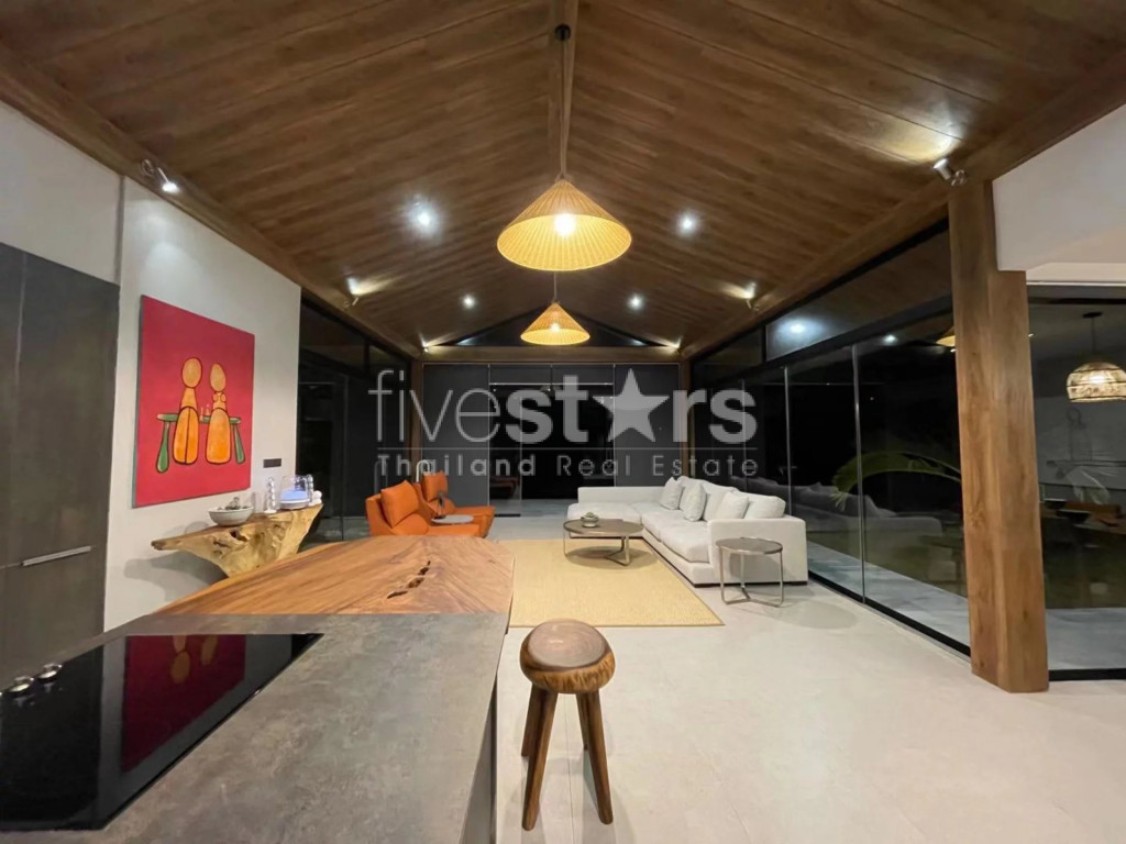 INCREDIBLE DESIGNER VILLA BEACHFRONT, photo 11