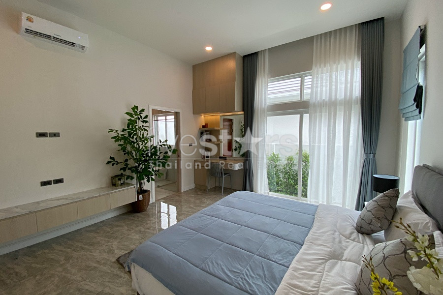 Modern European-Style 4-Bedroom Pool Villa for Sale in Central Hua Hin – Private Guest House Included, photo 13