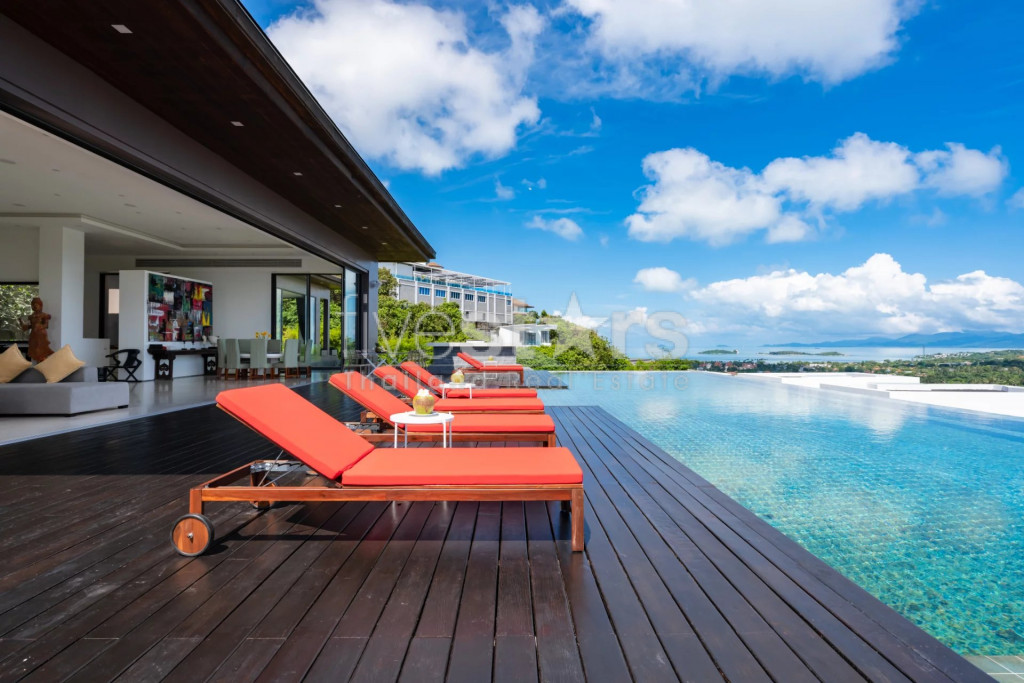 SEA-VIEW VILLA IN UPSCALE NEIGHBORHOOD, photo 6