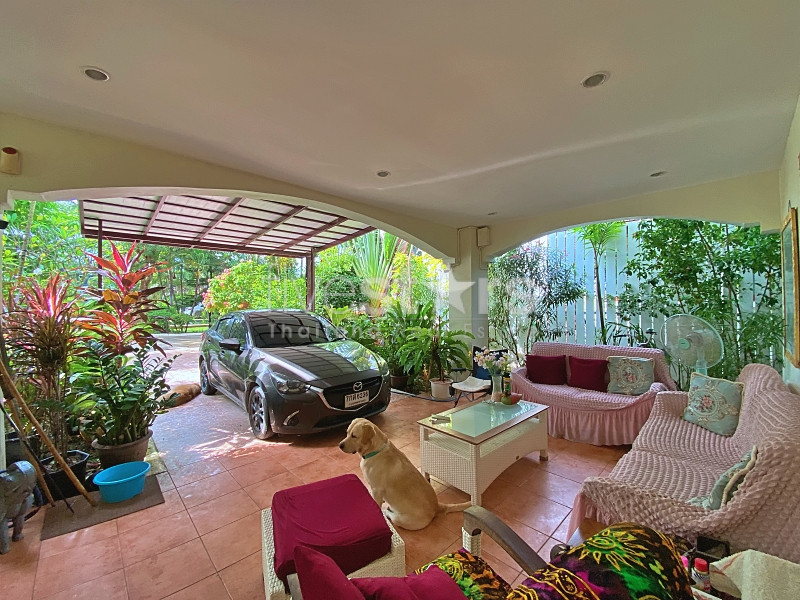 Traditional 3-Bedroom Villa in Peaceful Development with Communal Pool, photo 3