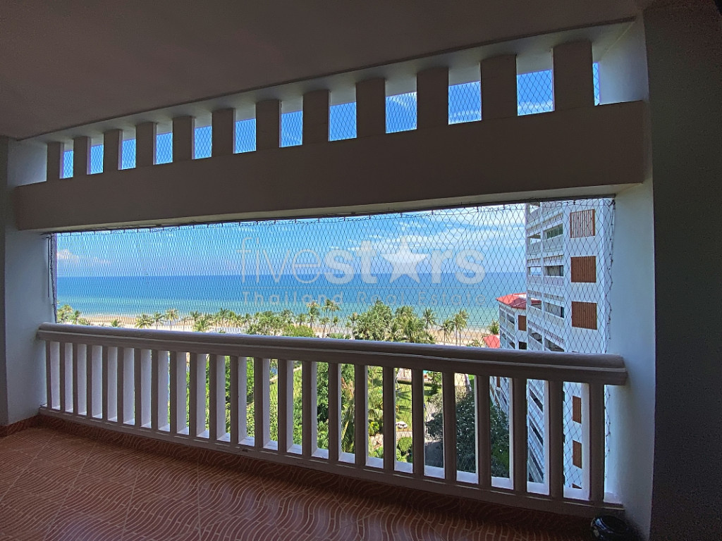 Dusit Thani Condominium – Fully Modernised Luxury 2 Bed Condo, photo 11