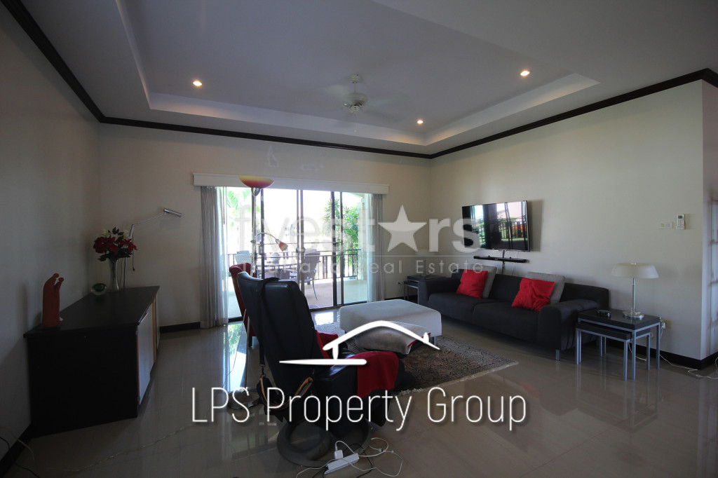 Spacious Holiday Home in Downtown Cha Am For Sale, photo 15