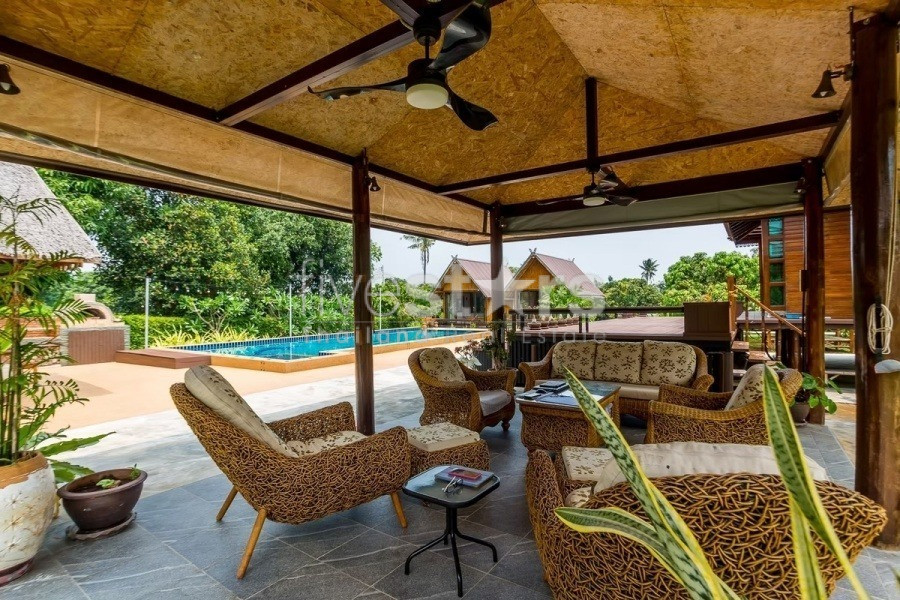 Authentic Thai Teakwood Villa Estate with Guest Bungalows and Mountain Views Near Sam Roi Yot – Reduced Price, photo 6