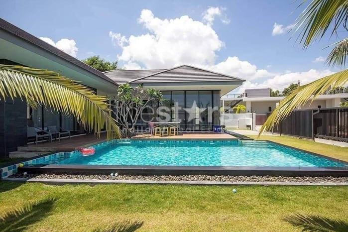 3 Bed Pool Villa only 3-4 minutes from Blu Port and the Beach, photo 4