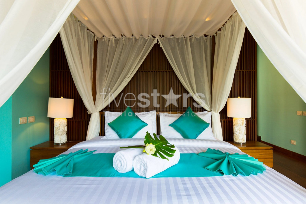 STUNNING BEACHFRONT VILLA IN LIPA NOI, photo 5