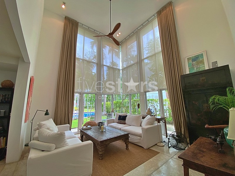 Luxurious 4 Bedroom 2 Storey Villa On Private Residence, photo 8