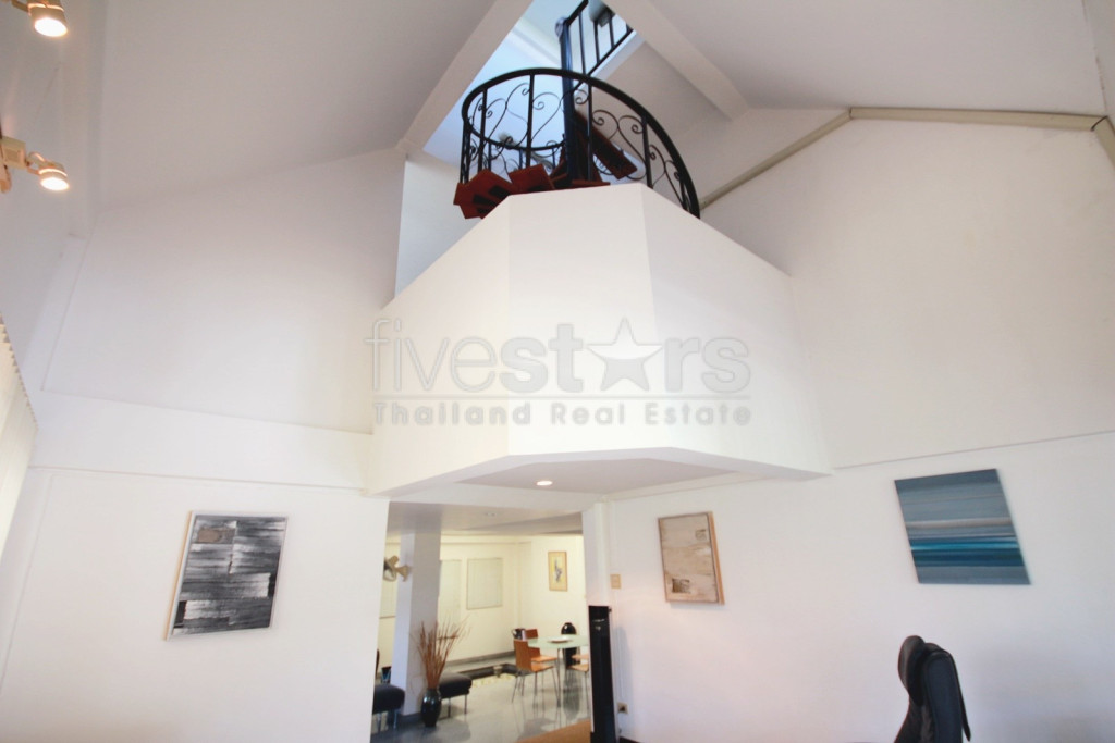 City center 3 bedroom villa walking distance from the beach, photo 6