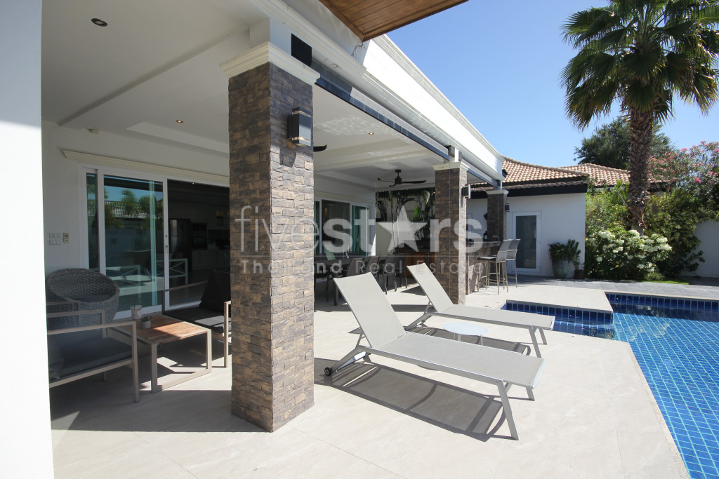 Stylish 3-Bedroom L-Shape Pool Villa in Orchid Paradise Homes, photo 5