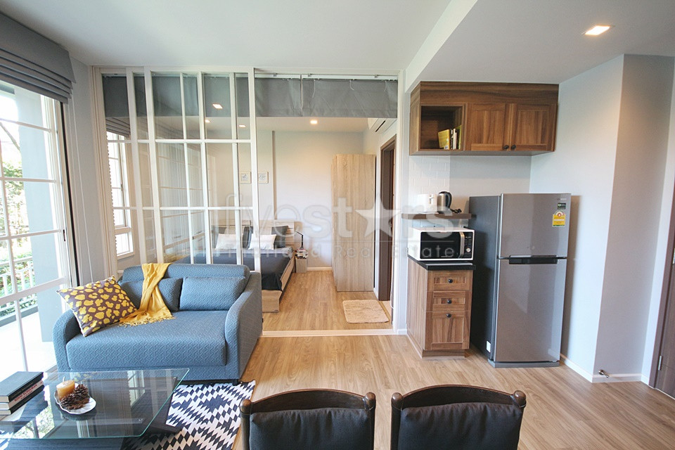 Absolute Beachfront 2 Bed Condo For Sale in Khao Takiap, photo 6