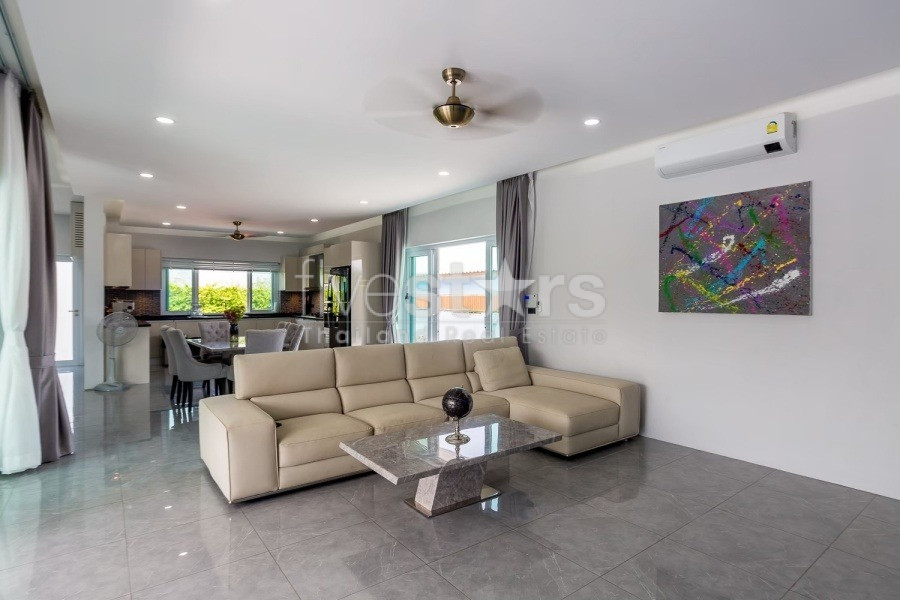 Two Modern Pool Villas with Mountain View – 7 Bedrooms on 1 Rai in Khao Tao, Hua Hin, photo 8