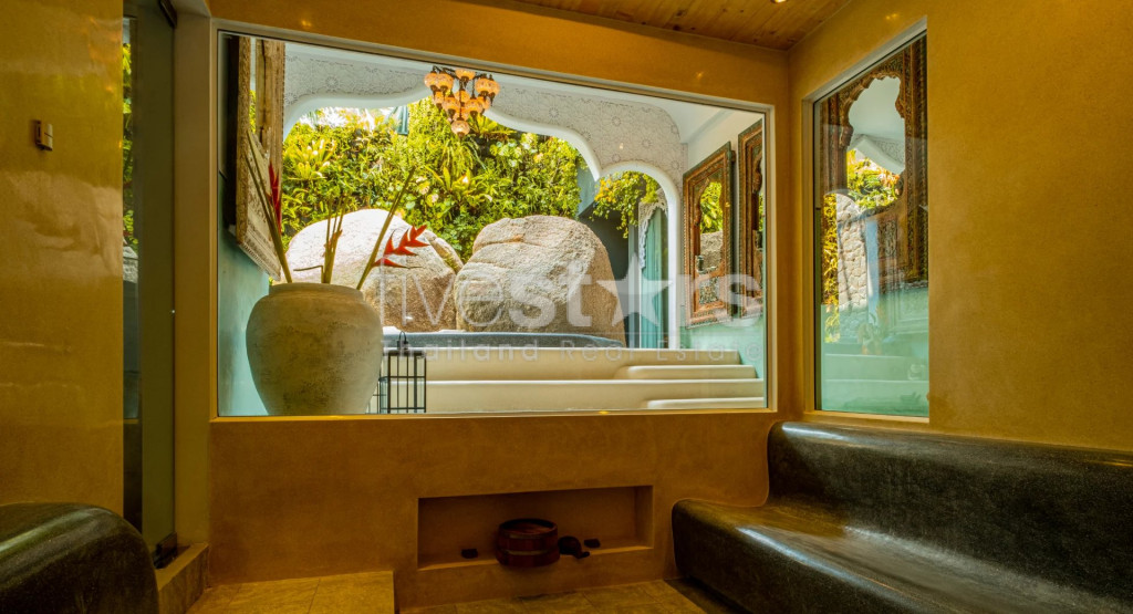 SPECTACULAR PIECE OF LUXURY DOMINATING THE HILL AND THE OCEAN, photo 15