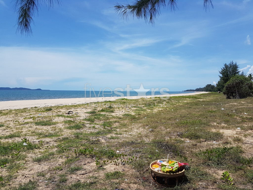 Absolute Beachfront Land in Prachuap Bang Saphan Noi, photo 4