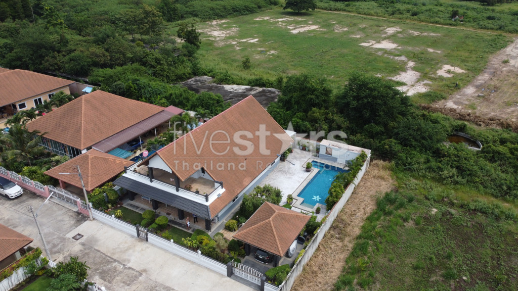 Great Condition 4 Bedroom Pool Villa Close to town, photo 5