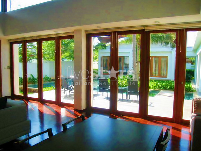 Executive 3 Bed Luxury Pool Villa by the Sea, photo 14