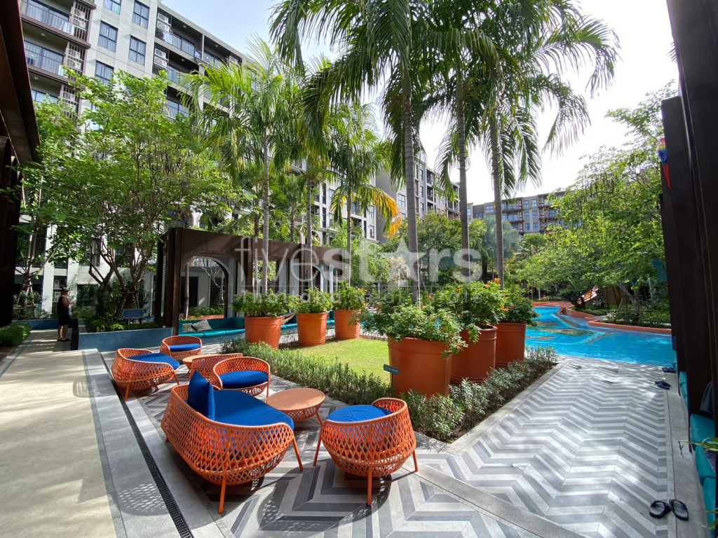 Beachfront La Habana Condo for Sale in Khao Takiab, Hua Hin – 2 Bed, 2 Bath, 71 SQM, Fully Furnished