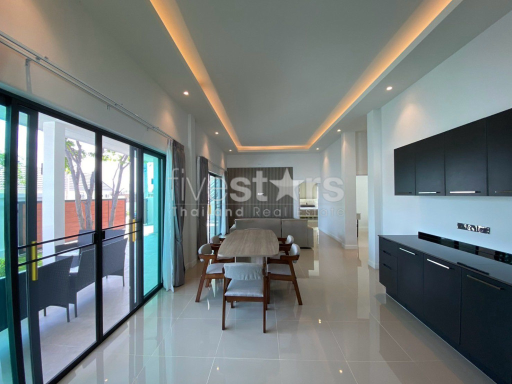 View Till Khao – Modern 3-Bedroom Pool Villa with Rooftop Terrace, photo 7