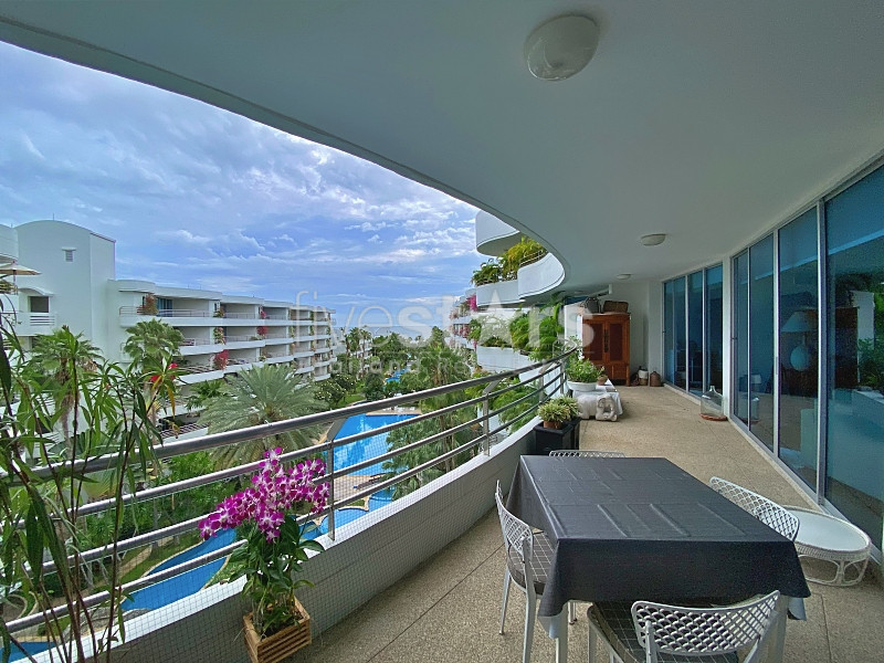 Beachfront 2-Bedroom Condo for Sale at Baan Chaitalay, Hua Hin – Walk to Bluport & Cicada Market, photo 2