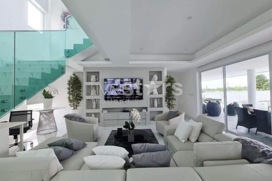 Black Mountain : Luxury 4 Bedroom Pool Villa, photo 10