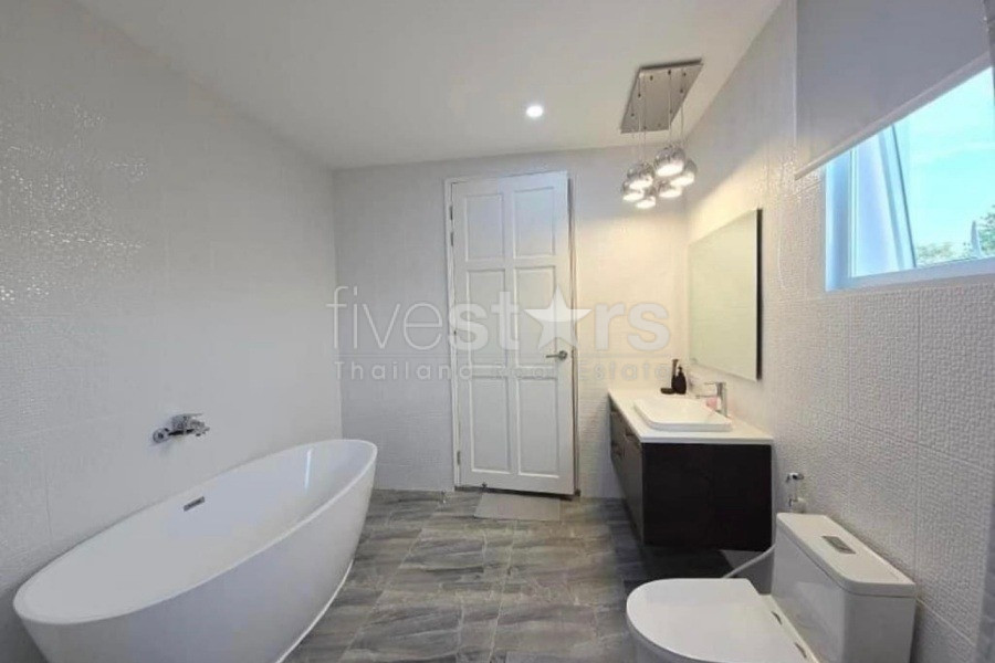 Black Mountain : Luxury 4 Bedroom Pool Villa, photo 13