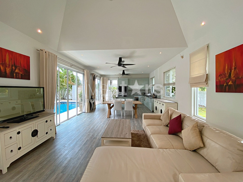 Modern 3-Bedroom Pool Villa with Mountain Views at White Stone Villas, Near Hua Hin, photo 15