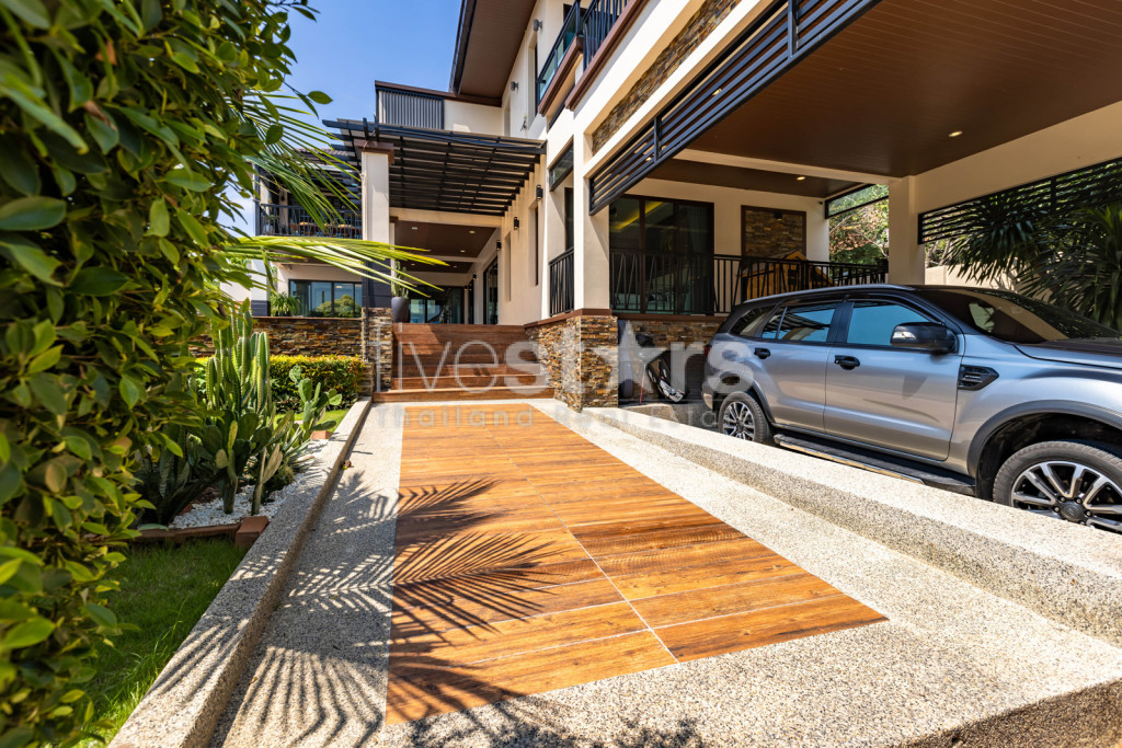 Stunning 5 Bedroom Pool Villa very Close to Central Hua Hin, photo 7