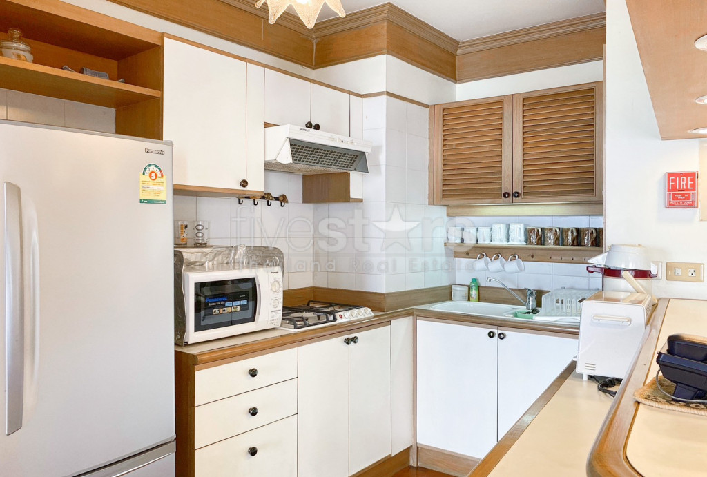 Baan Chom View : 2 Bedroom Sea View Condo, photo 13