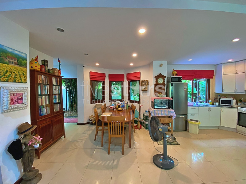 Traditional 3-Bedroom Villa in Peaceful Development with Communal Pool, photo 8