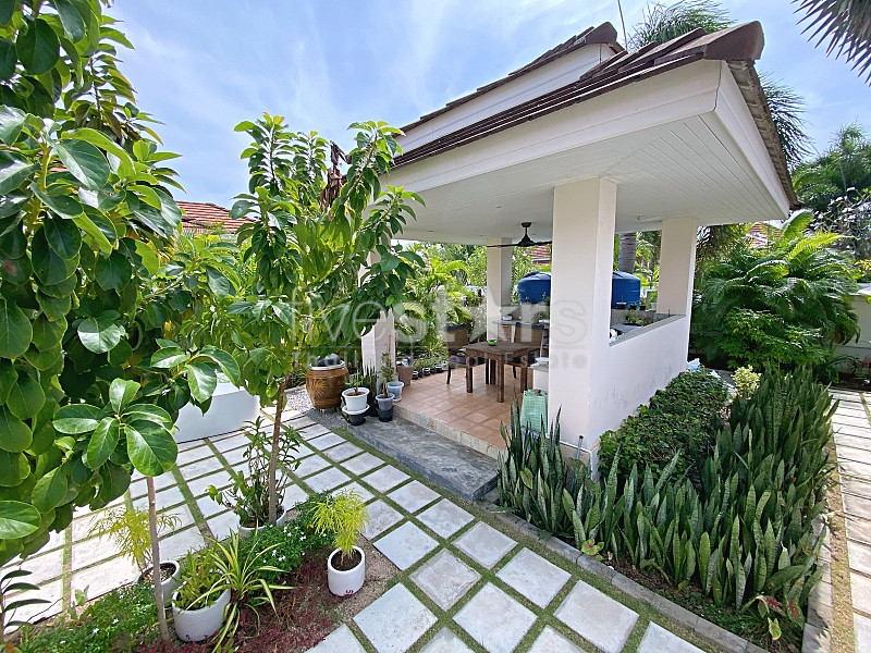Stunning 3-Bedroom Luxury Pool Villa for Sale at Red Mountain Hua Hin, photo 10