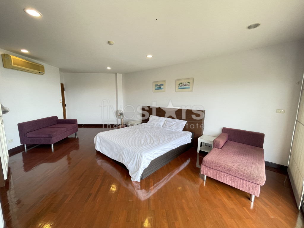 Palm Pavillion: 1 Bedroom Condo with Sea View, photo 6