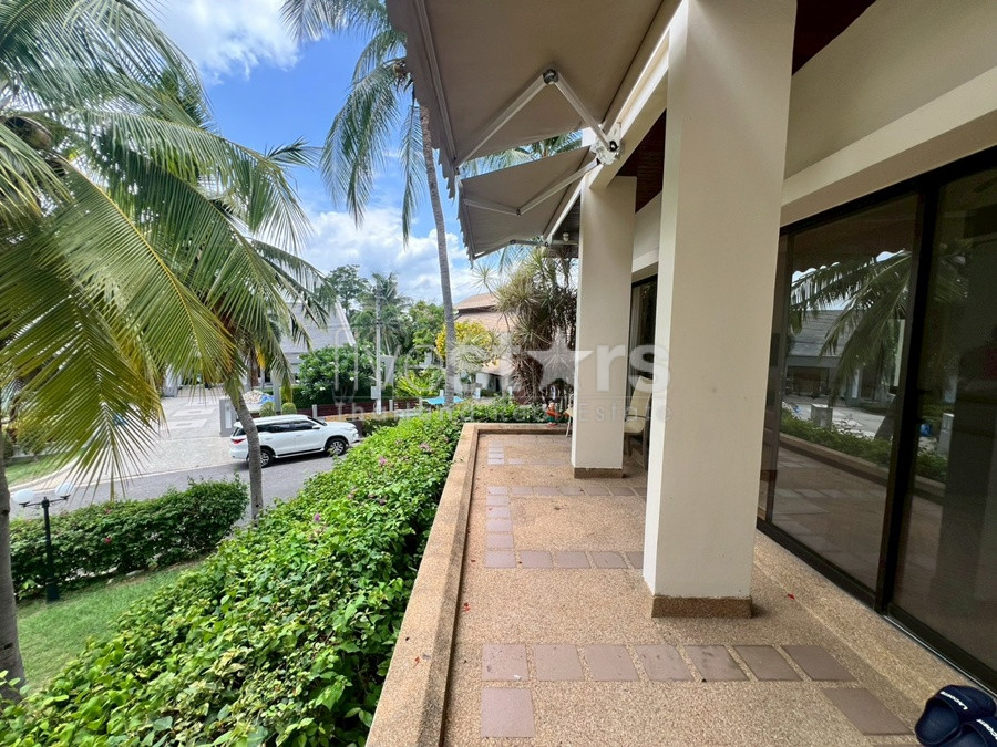Ground Floor 2-Bedroom Condo for Sale at Palm Hills