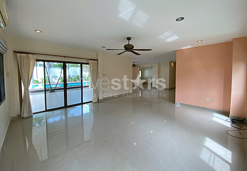 Executive 4-Bedroom Pool Villa with Guest Studio on Rare Double Plot in Khao Tao, photo 12